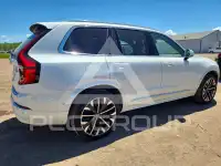2025 Volvo XC90 photo