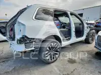 2025 Volvo XC90 фото