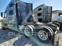 2025 Volvo VNL фото