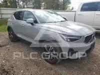 2025 Volvo XC40 фото