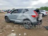 2025 Volvo XC40 фото