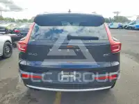 2025 Volvo XC40 фото