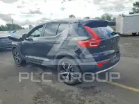 2025 Volvo XC40 фото