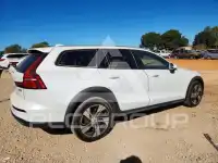 2025 Volvo V60 фото
