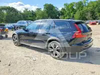 2025 Volvo V60 фото