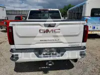 2025 GMC Sierra photo