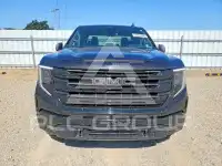 2025 GMC Sierra photo