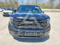 2025 GMC Sierra photo