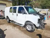 2025 GMC Savana фото