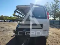 2025 GMC Savana фото