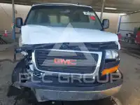 2025 GMC Savana фото