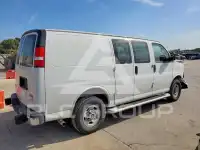 2025 GMC Savana photo