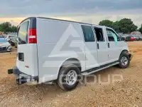 2025 GMC Savana фото