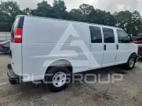 2025 GMC Savana фото