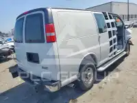 2025 GMC Savana фото