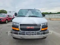 2025 GMC Savana photo
