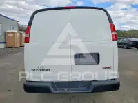 2025 GMC Savana фото