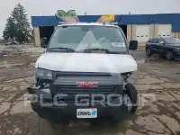 2025 GMC Savana фото
