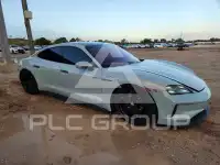 2025 Porsche Taycan photo
