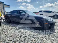 2025 Porsche Panamera photo