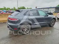 2025 Porsche MACAN photo