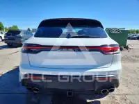 2025 Porsche MACAN photo