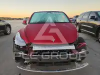 2025 Tesla Model Y фото