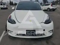 2025 Tesla Model Y photo