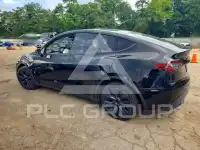 2025 Tesla Model Y photo