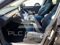 2025 Tesla Model Y фото