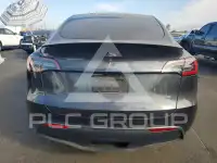 2025 Tesla Model Y фото