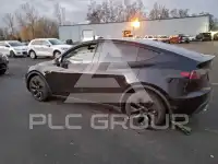 2025 Tesla Model Y фото