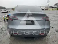 2025 Tesla Model Y photo