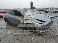 2025 Tesla Model Y photo