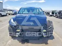 2025 Tesla Model Y фото