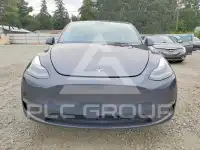 2025 Tesla Model Y фото