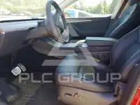 2025 Tesla Model Y фото