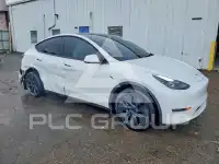 2025 Tesla Model Y фото