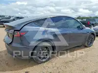 2025 Tesla Model Y фото