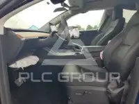 2025 Tesla Model Y фото
