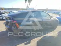 2025 Tesla Model Y фото