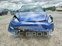 2025 Tesla Model Y фото