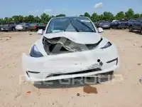 2025 Tesla Model Y фото