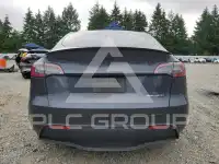 2025 Tesla Model Y фото