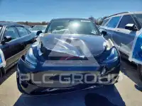 2025 Tesla Model Y фото