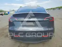 2025 Tesla Model Y фото