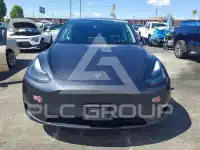 2025 Tesla Model Y photo