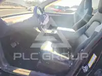 2025 Tesla Model Y фото