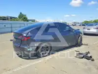 2025 Tesla Model Y фото