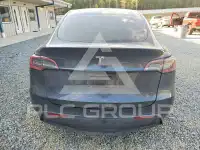2025 Tesla Model Y photo